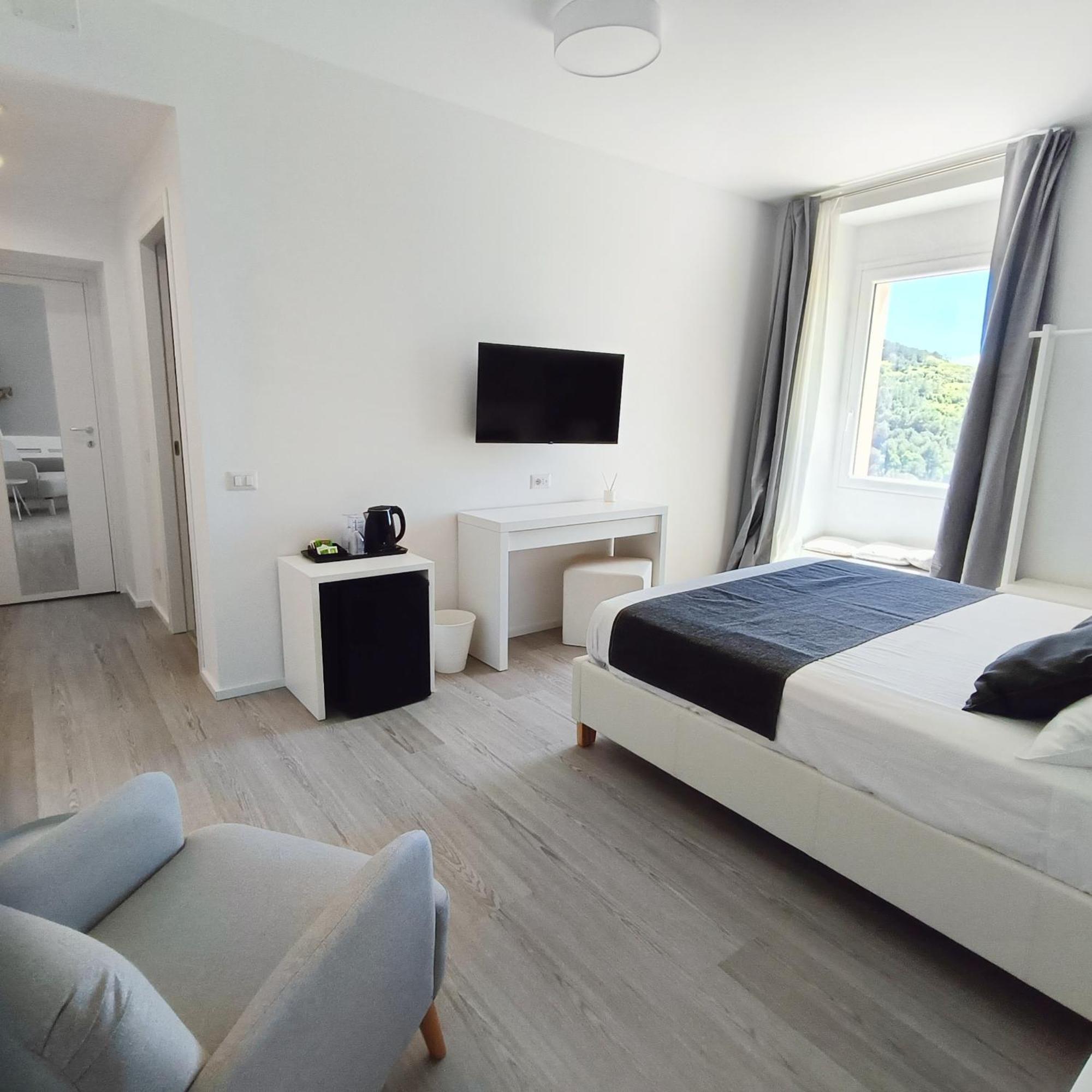 Tuffudesu Experience (Adults Only) Bed & Breakfast Osilo ห้อง รูปภาพ